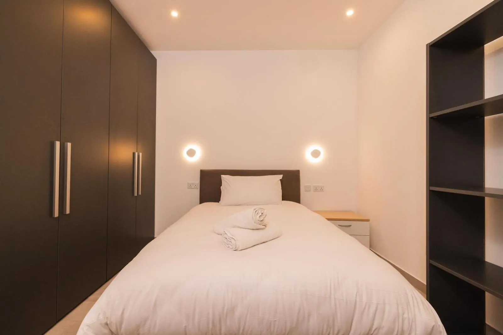Swieqi 3 Bedroom Apartment 1 Is-Swieqi 0*,