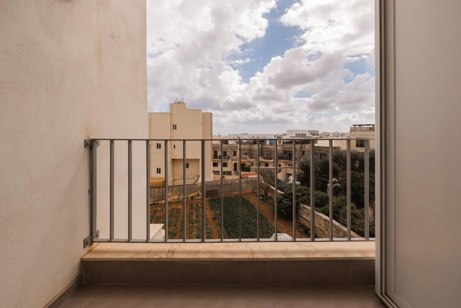 Swieqi 3 Bedroom Apartment 1 Is-Swieqi