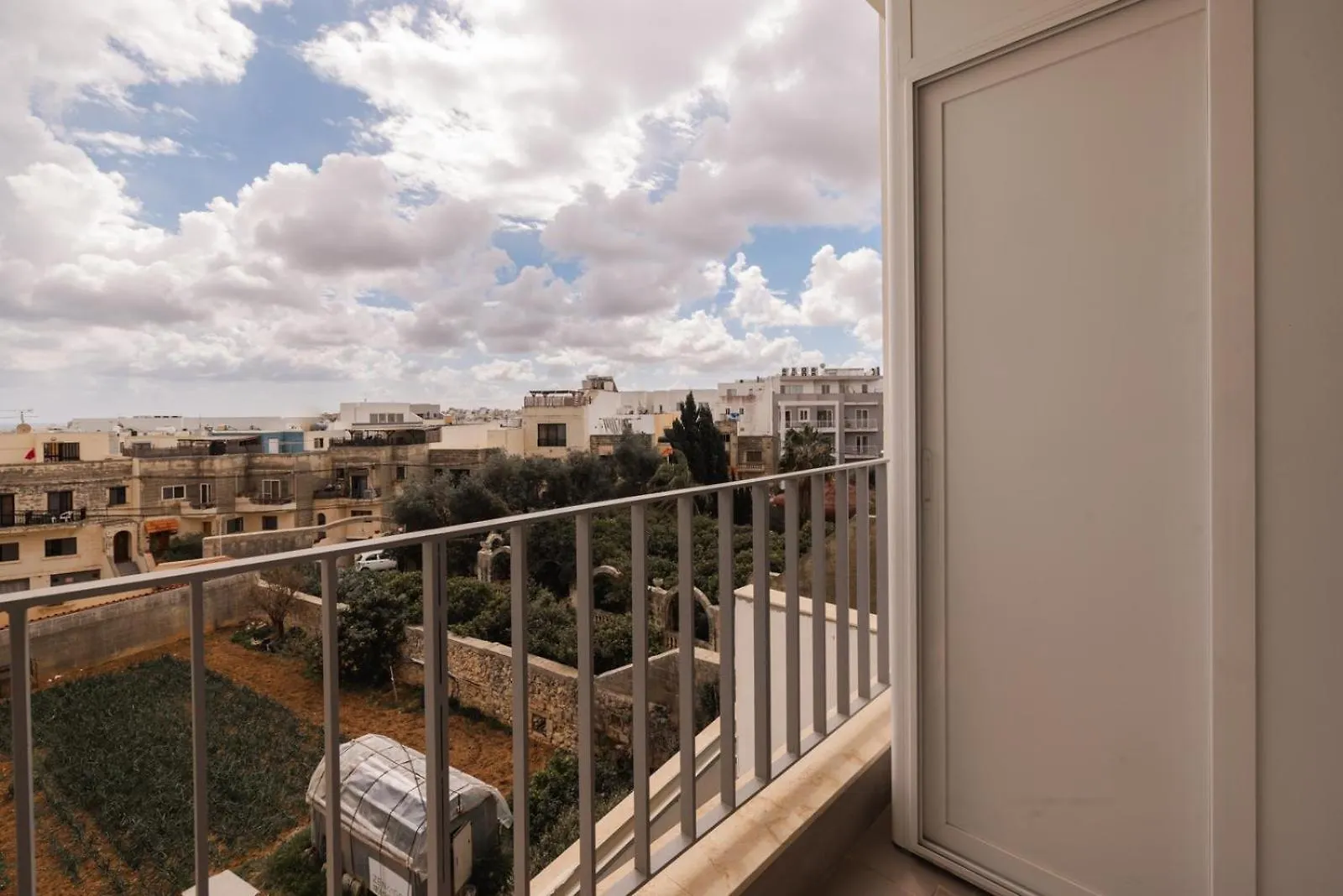 Swieqi 3 Bedroom Apartment 1 Is-Swieqi 0*,  Malta